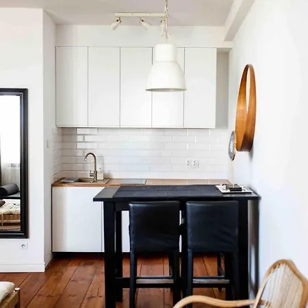 Historic Apartment *